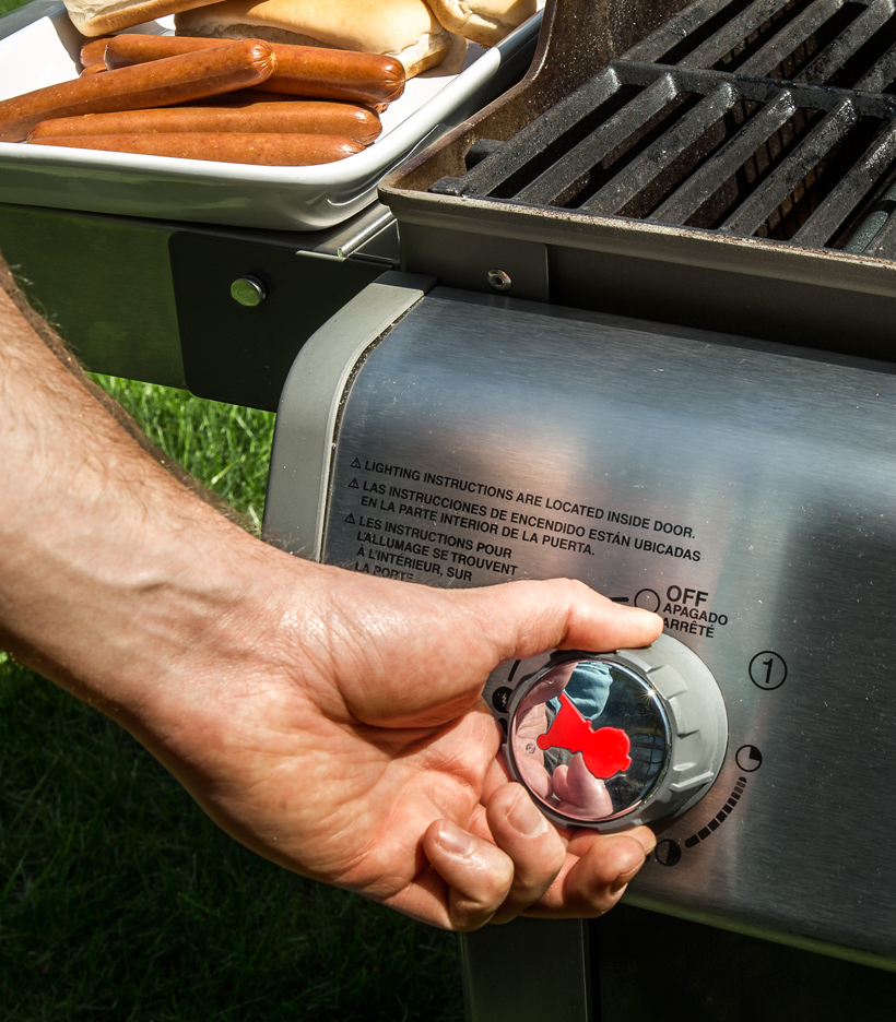 Preheating a Gas Grill
